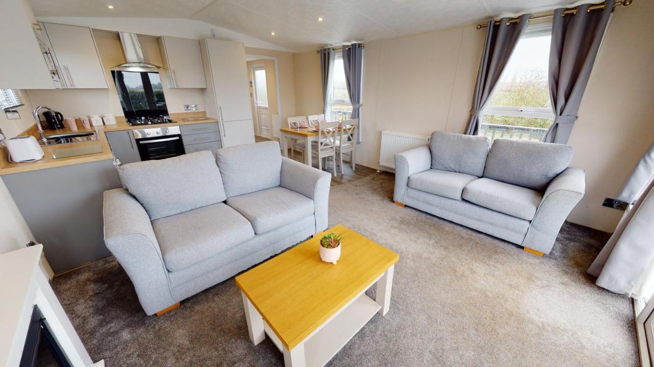 Brackenborough Lakes Resort Louth  Extérieur photo