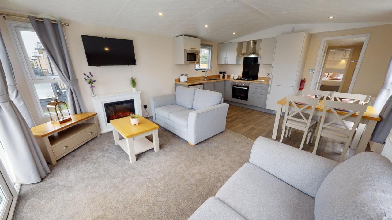 Brackenborough Lakes Resort Louth  Extérieur photo
